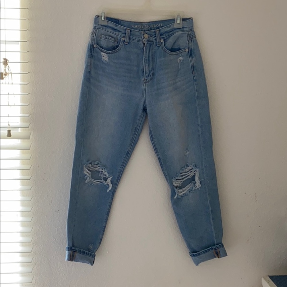 American Eagle Mom Jean